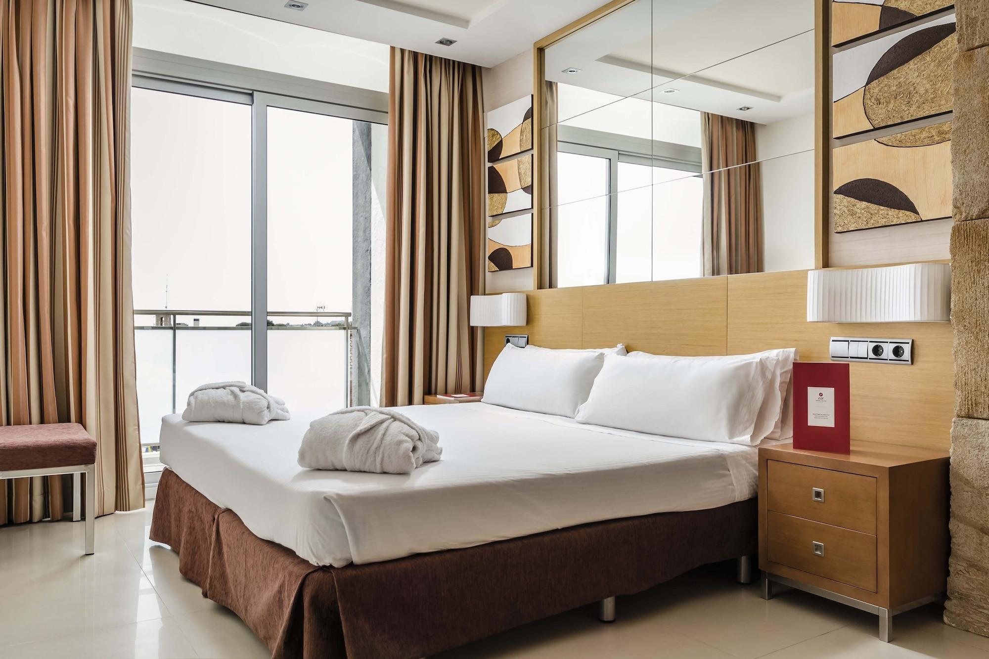 Exe Cunit Suites & Spa Екстериор снимка