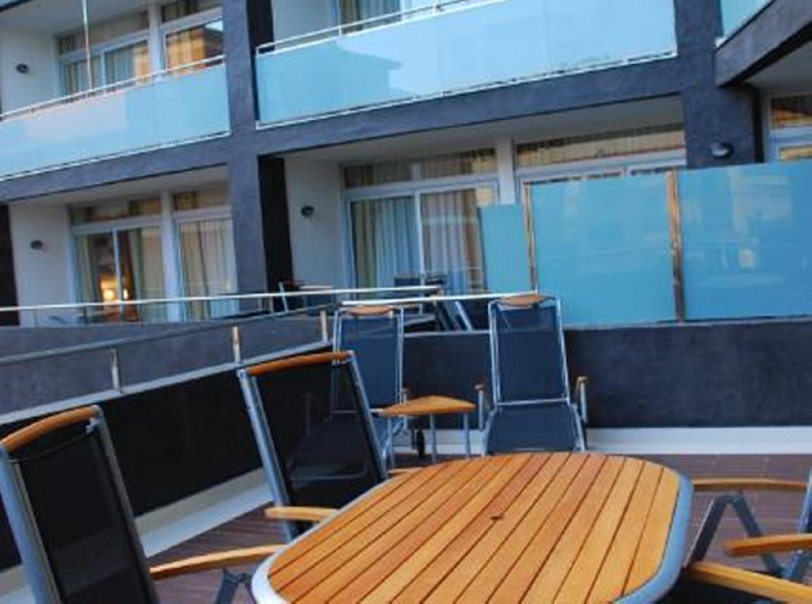 Exe Cunit Suites & Spa Екстериор снимка