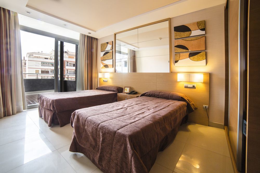 Exe Cunit Suites & Spa Екстериор снимка