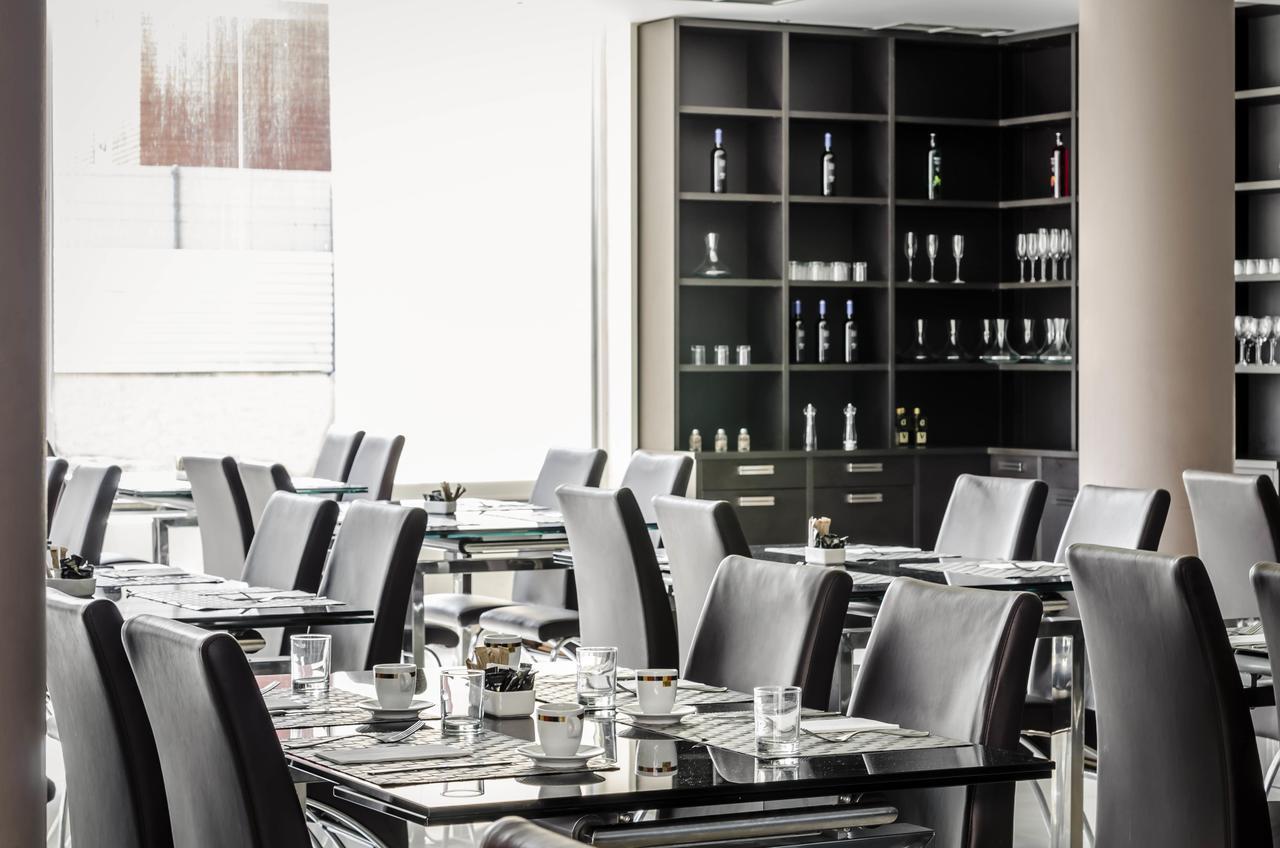 Exe Cunit Suites & Spa Екстериор снимка