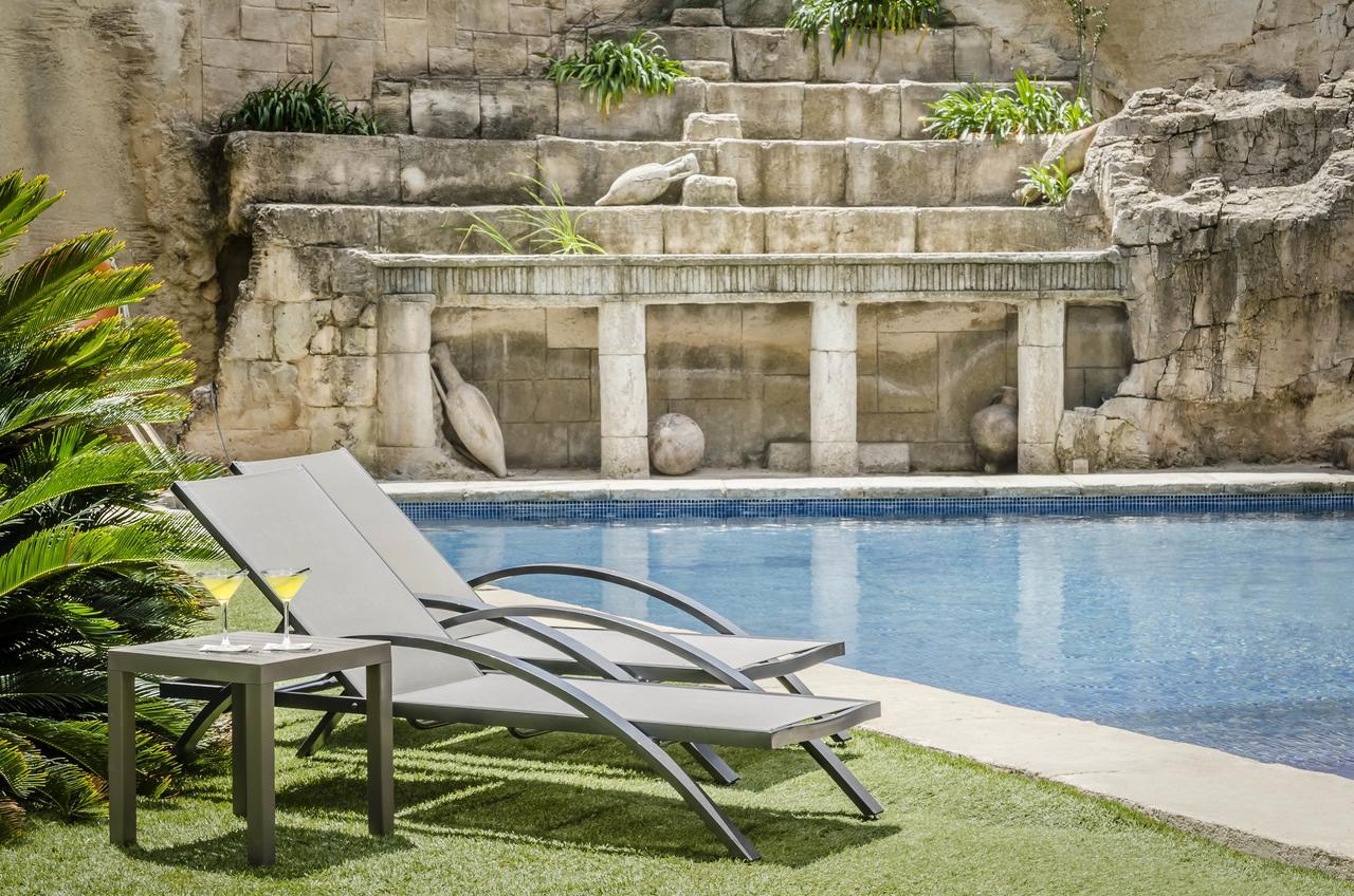 Exe Cunit Suites & Spa Екстериор снимка